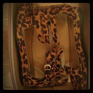 Cheetah print strap sandals